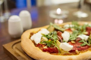 carlitos rustic style pizza